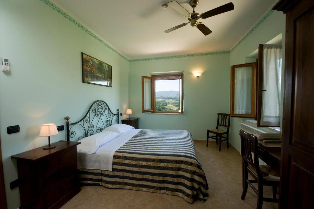Agriturismo Macinatico Сан-Джиминьяно Номер фото