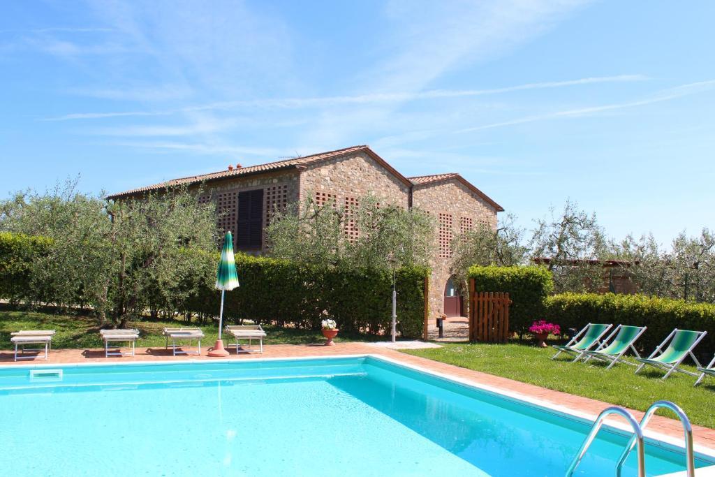 Agriturismo Macinatico Сан-Джиминьяно Номер фото